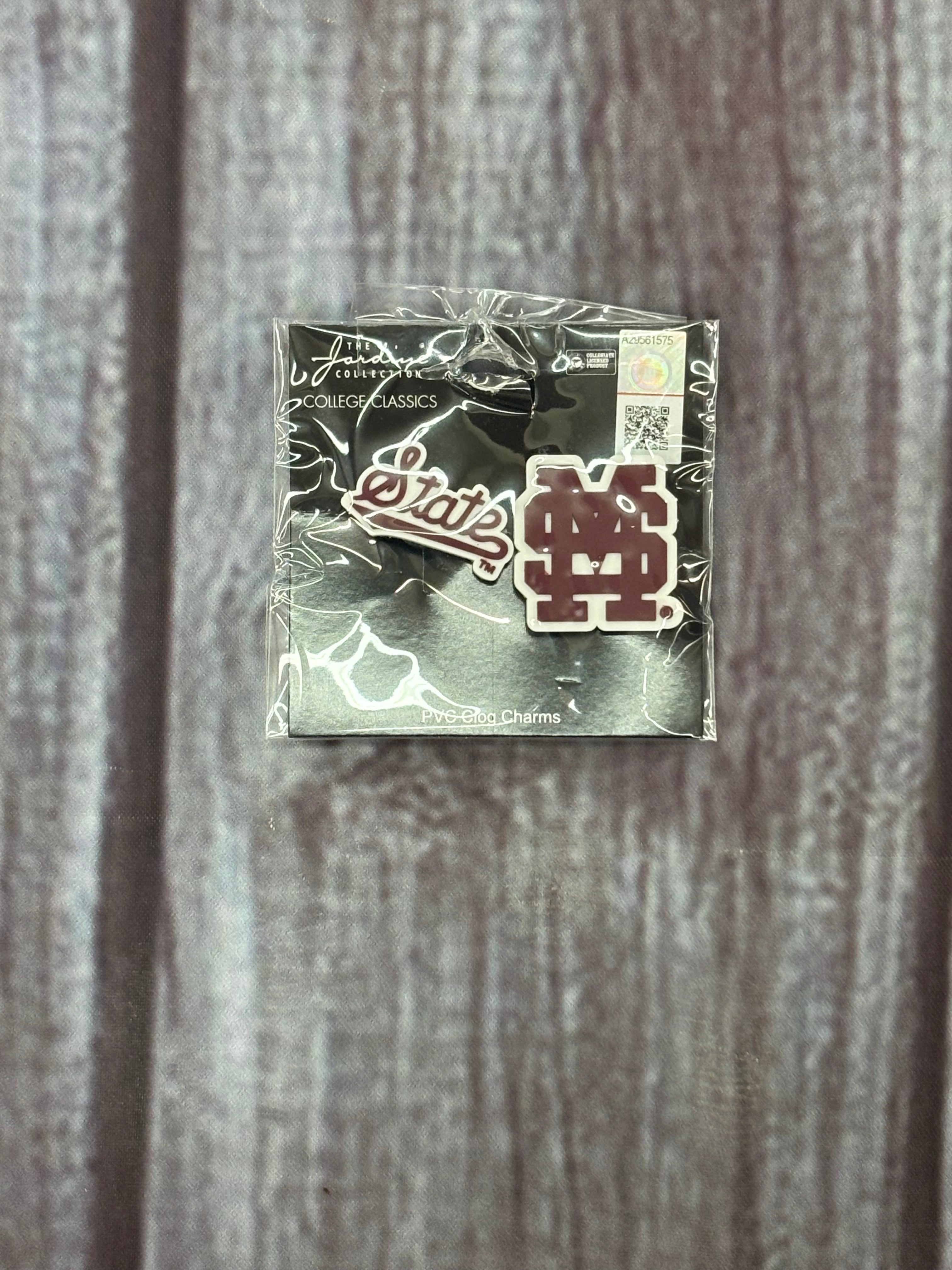 Jardine Assoc Shoe Charm Rubber Clog 2Pk State W Tail M-Over-S Maroon