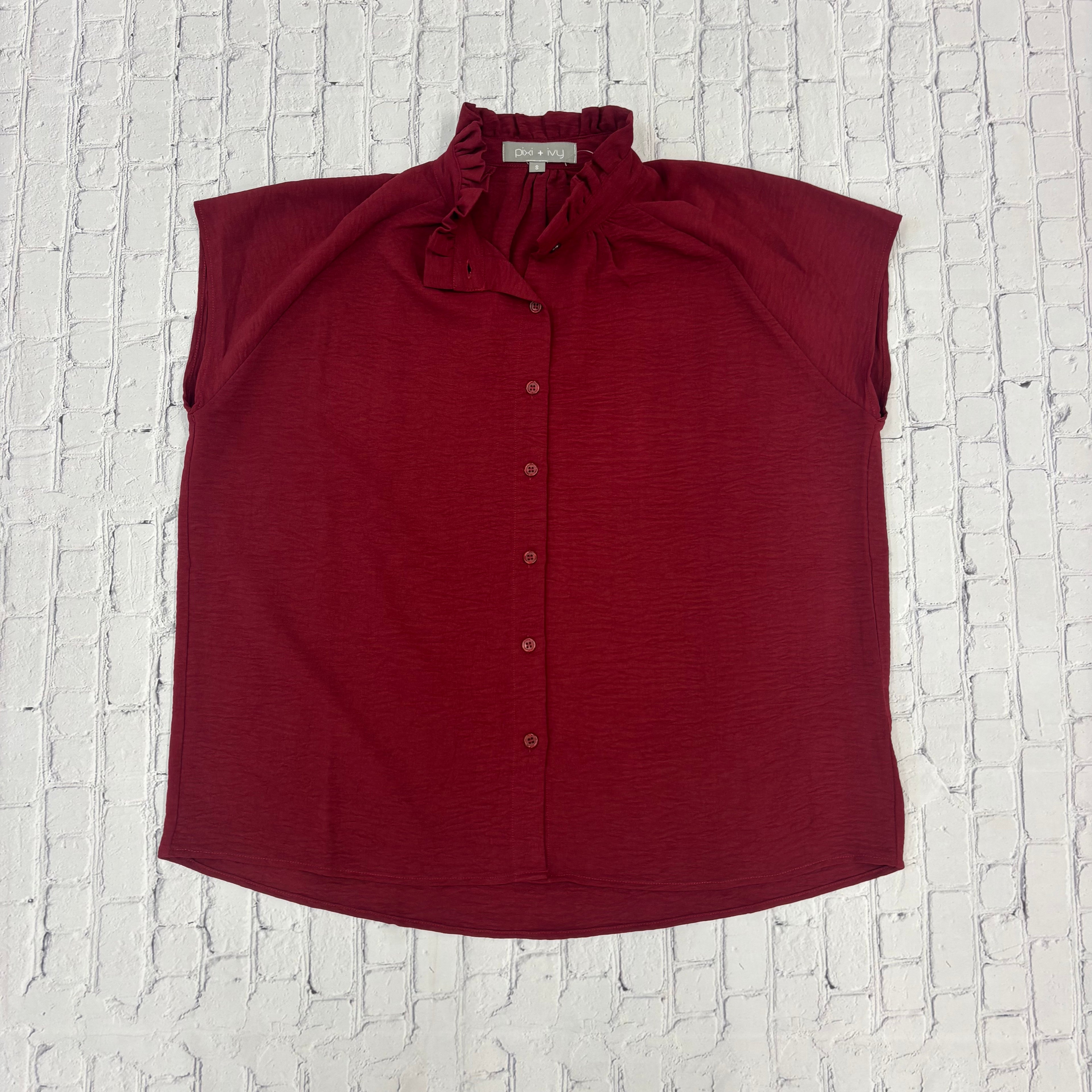 Top Women's Sleeveless Button Down Ruffle Neck