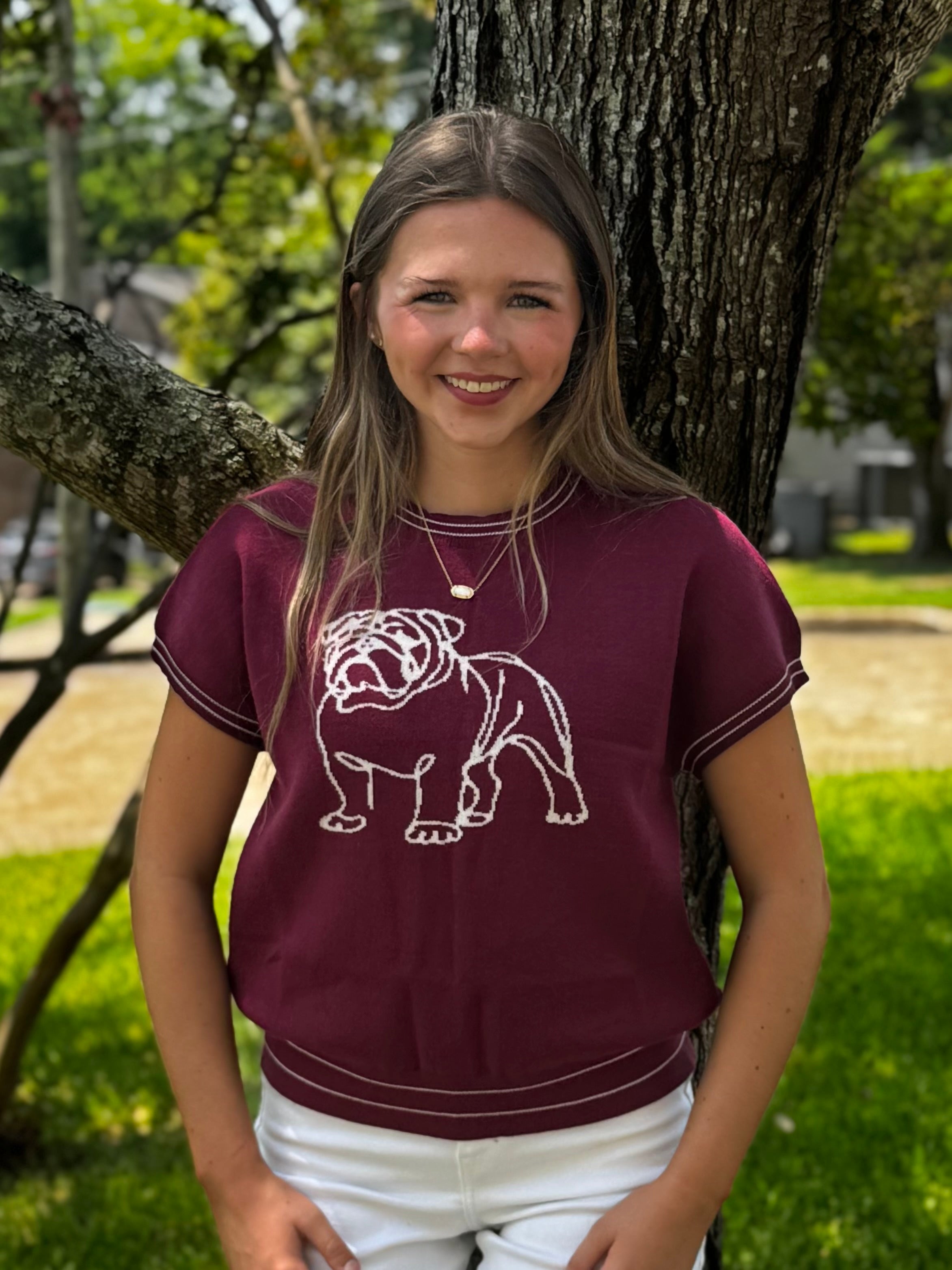 Top Women's Sweater Sleeveless Bulldog Silhoutte