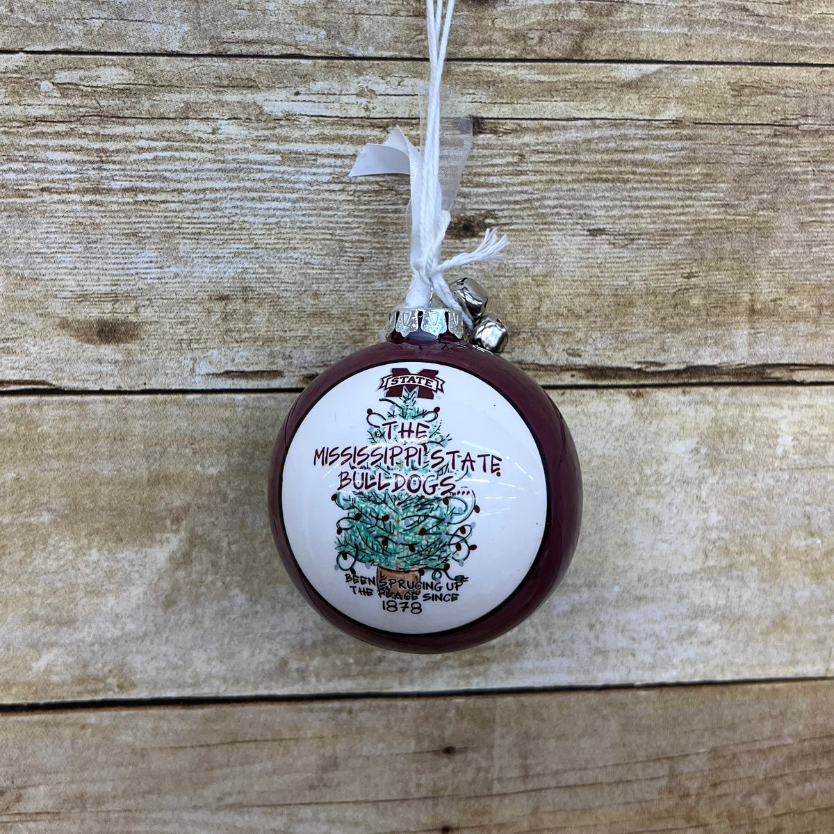 Magnolia Lane Ornament Ball Been Sprucing Up The Place Since 1878