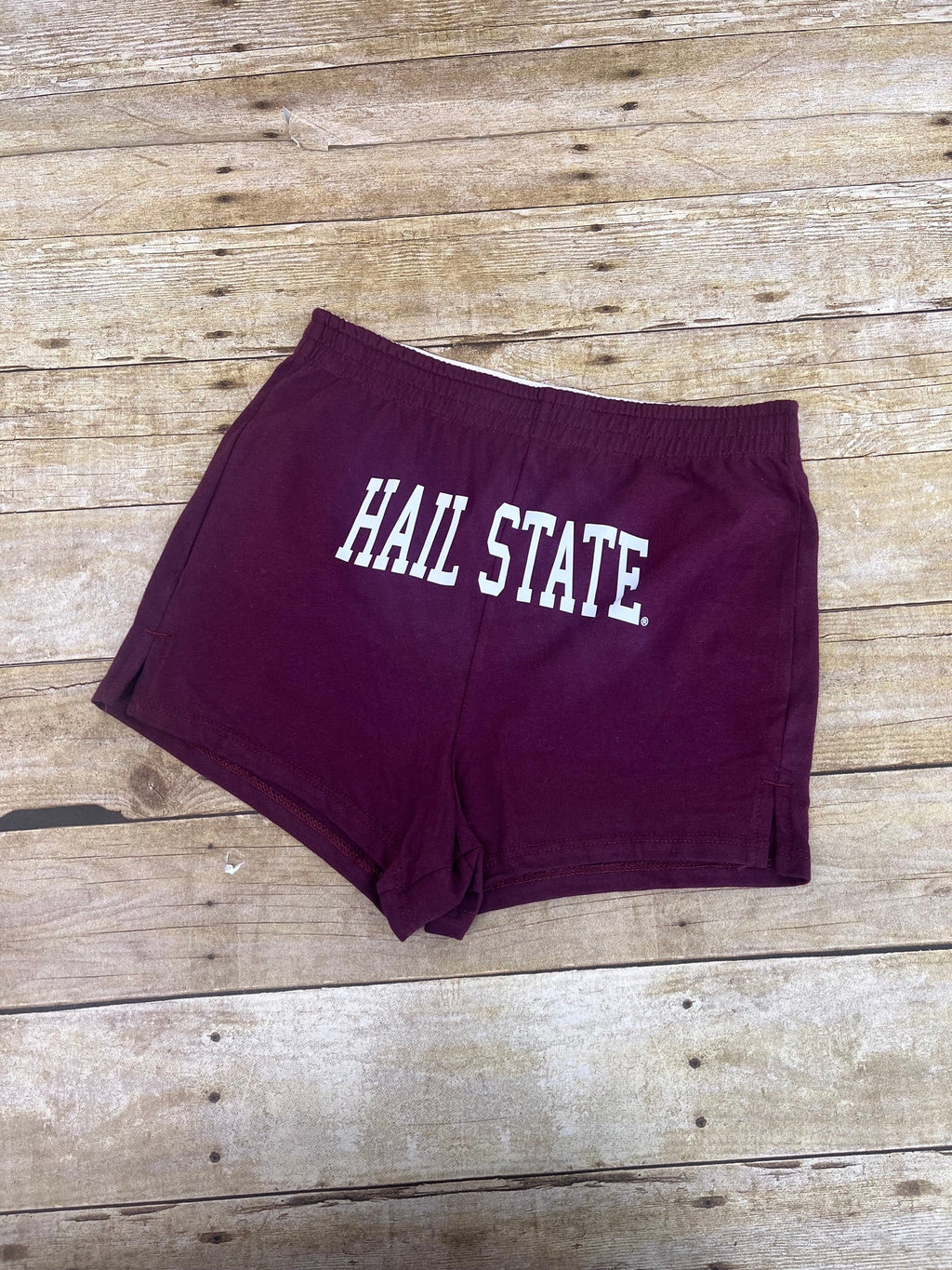 Women's Shorts Essential Spirit Short Hail State